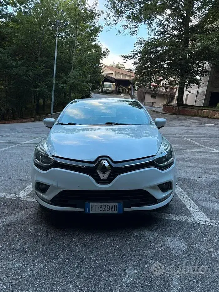 Usata Renault Clio 90 CV (66 kW) 2018 Bianco Utilitaria