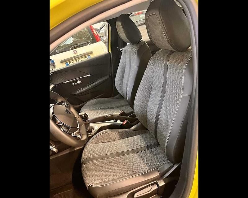 Usata Peugeot 208 Style 75 CV (55 kW) 2024 Giallo Utilitaria