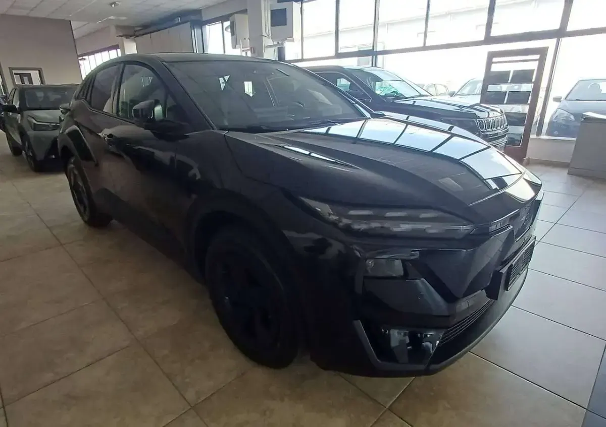 Nuova Subaru Uncharted 122 kW (167 CV) 2026 Nero SUV