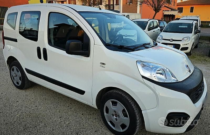 Usata Fiat Qubo Easy 80 CV (58 kW) 2019 Bianco Monovolume
