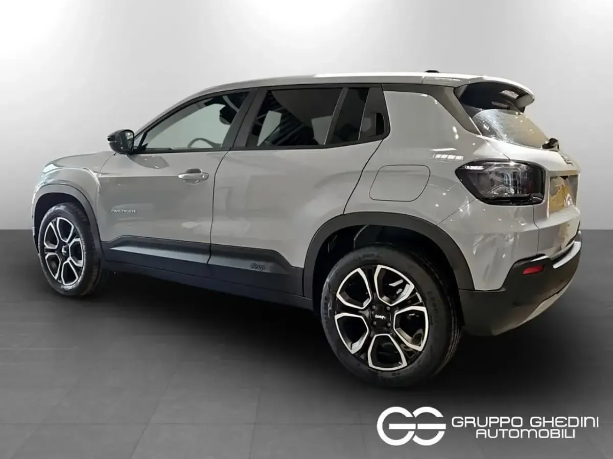 Nuova Jeep Avenger Summit 101 CV (74 kW) 2026 Grigio SUV