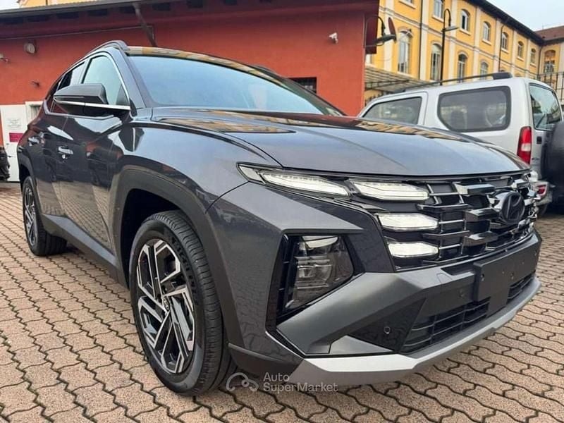 Nuova Hyundai Tucson 179 CV (131 kW) 2026 Grigio SUV