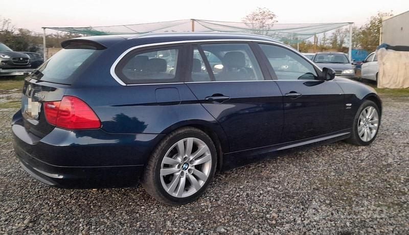 Usata BMW 320 M Sport 184 CV (135 kW) 2011 Blu Station wagon