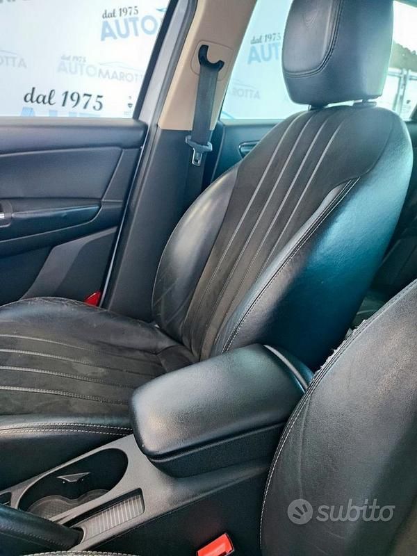 Usata Lancia Delta 120 CV (88 kW) 2011 Grigio Utilitaria