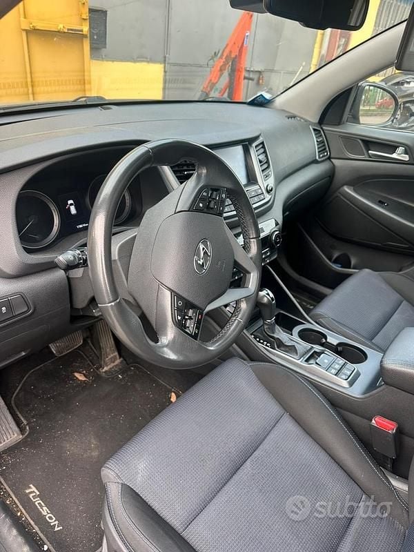 Usata Hyundai Tucson Xpossible 185 CV (136 kW) 2016 Nero SUV