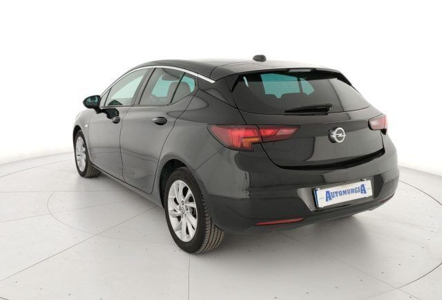 Usata Opel Astra Business Elegance 122 CV (89 kW) 2021 Nero Berlina