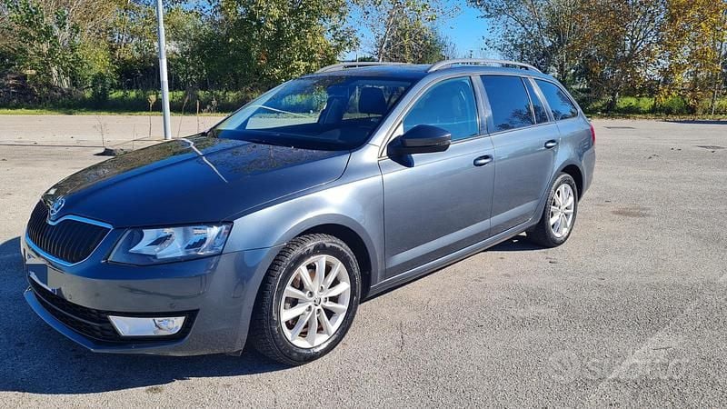 Grigio Usata 2016 Skoda Octavia Ambition Station wagon | 7000 € (Ottimo prezzo) - Immagine 1/4
