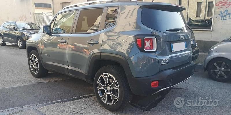 Usata Jeep Renegade 140 CV (102 kW) 2015 Grigio SUV