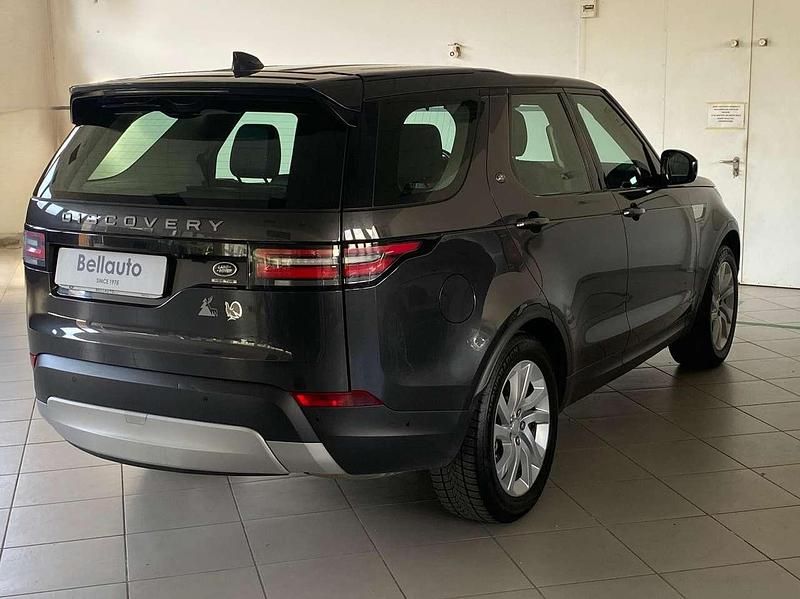 Usata Land Rover Discovery 5 HSE 249 CV (183 kW) 2018 Carphatian grey SUV