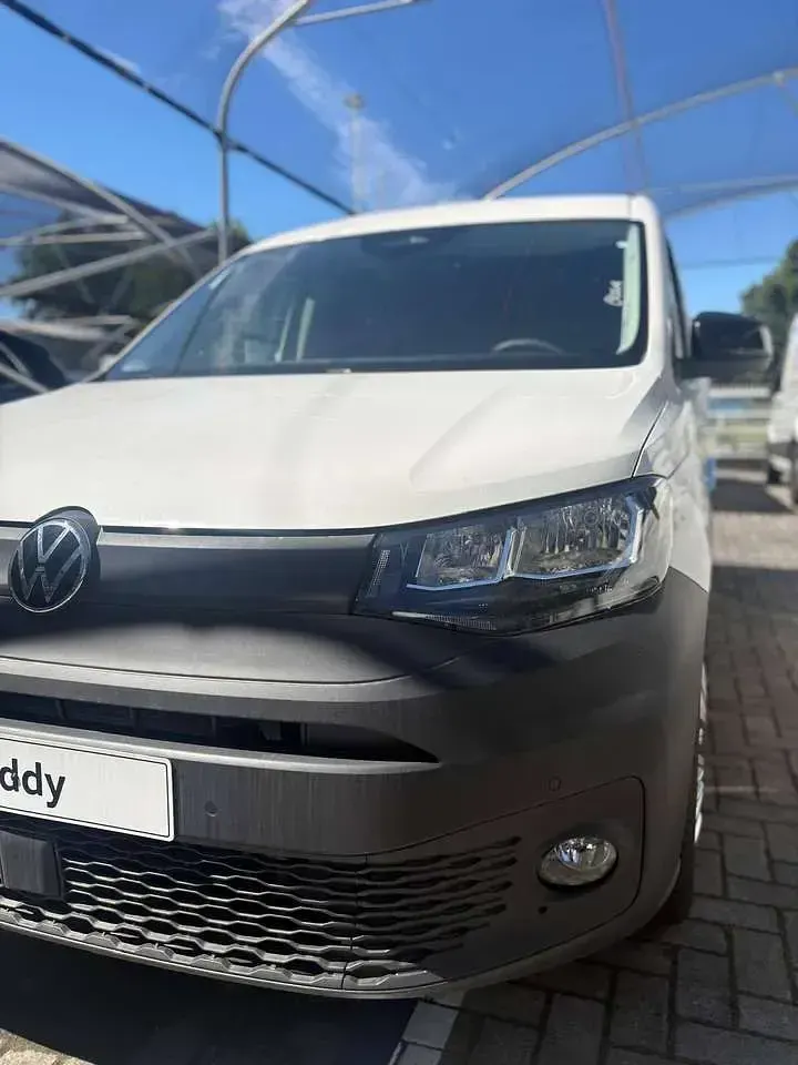 Nuova VW Caddy Maxi 122 CV (89 kW) 2026 Clear white Monovolume