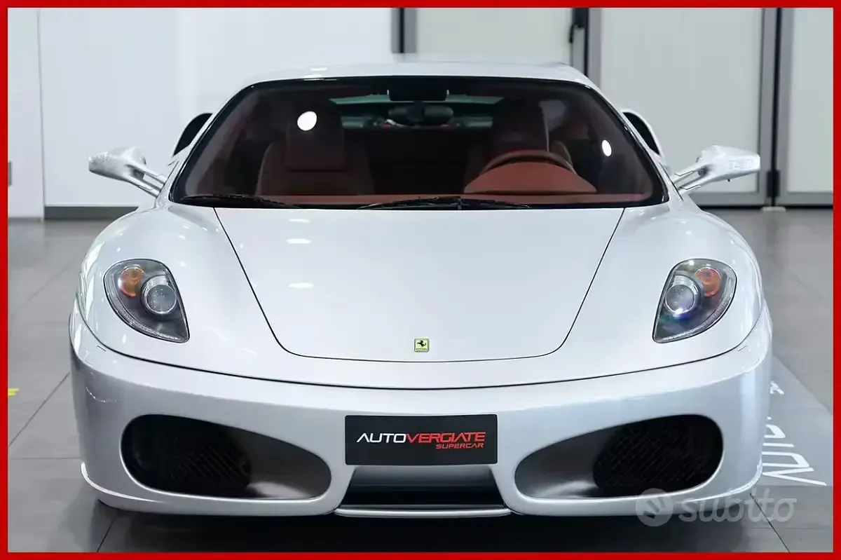 Usata Ferrari F430 489 CV (359 kW) 2005 Grigio Coupé