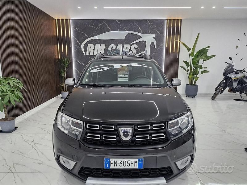 Usata Dacia Sandero Stepway 90 CV (66 kW) 2018 Nero Utilitaria
