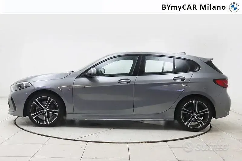 Usata BMW 118 M Sport 150 CV (110 kW) 2022 Grigio Utilitaria