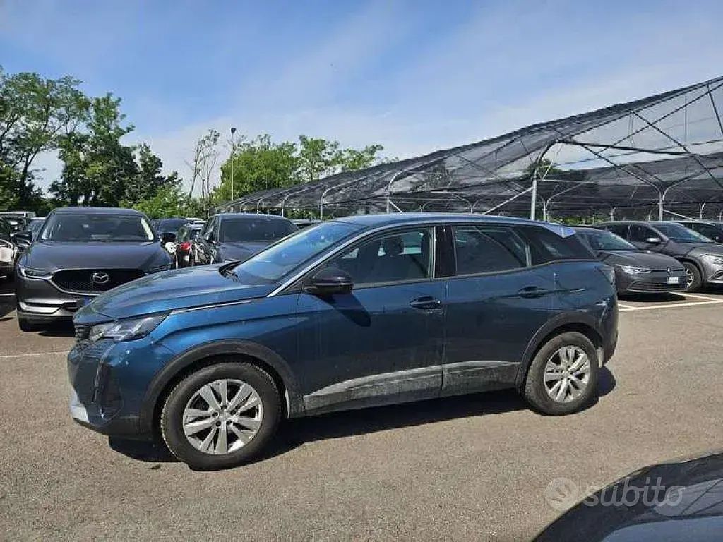 Usata Peugeot 3008 Active 131 CV (96 kW) 2022 Blu/azzurro SUV