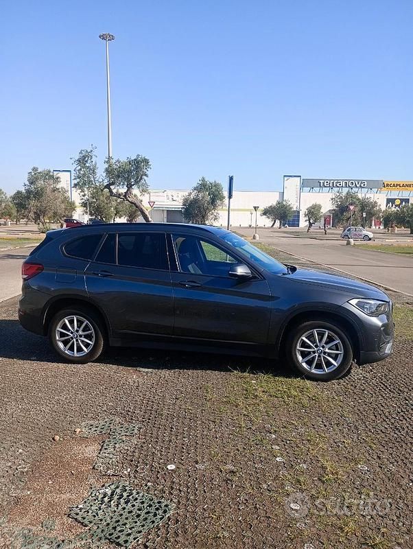 Usata BMW X1 116 CV (85 kW) 2021 Grigio SUV