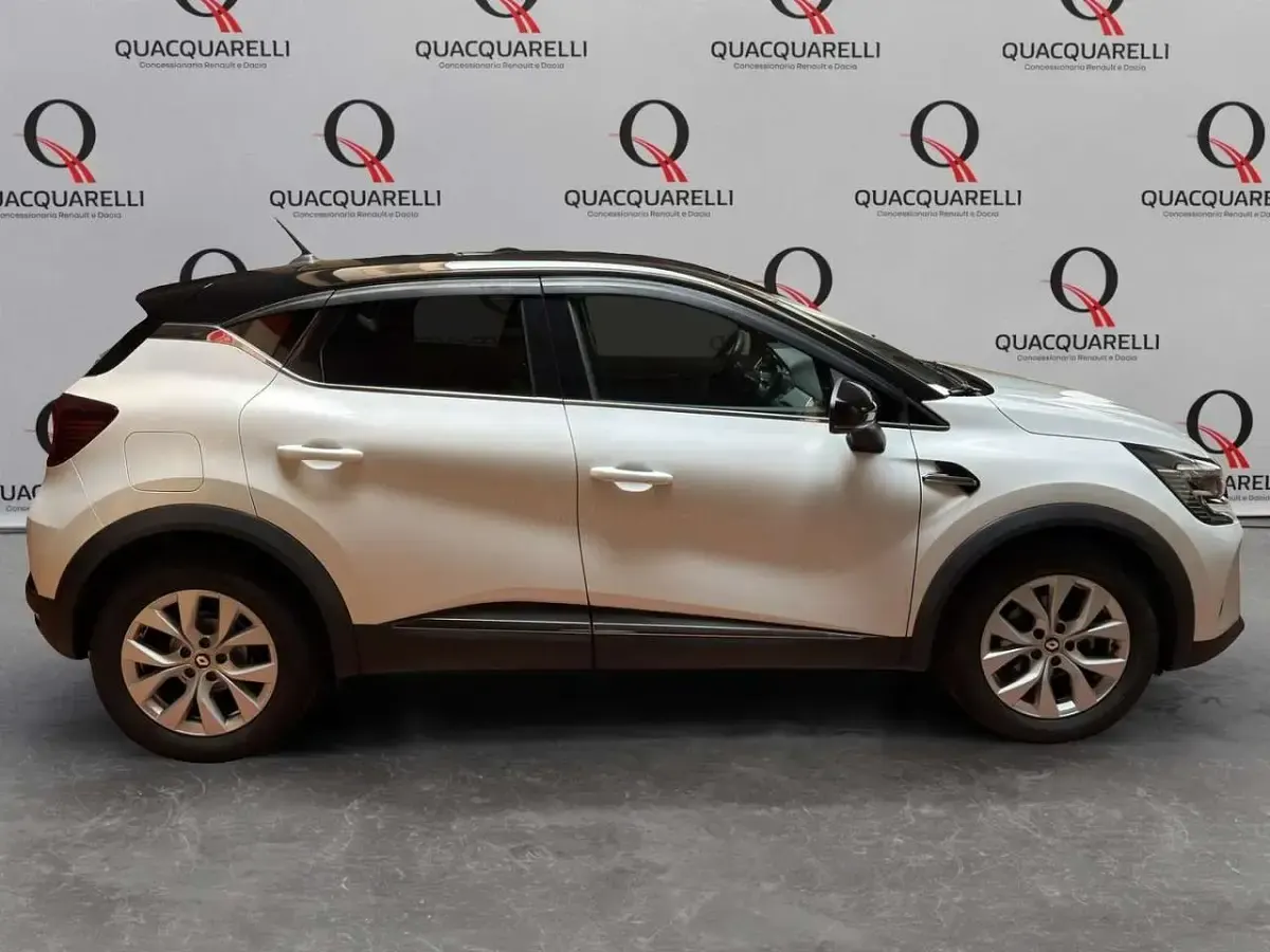 Usata Renault Captur Intens 101 CV (74 kW) 2022 Bianco SUV