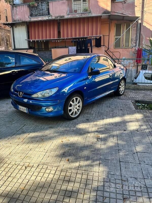 Usata Peugeot 206 60 CV (44 kW) 2005 Blu Cabrio