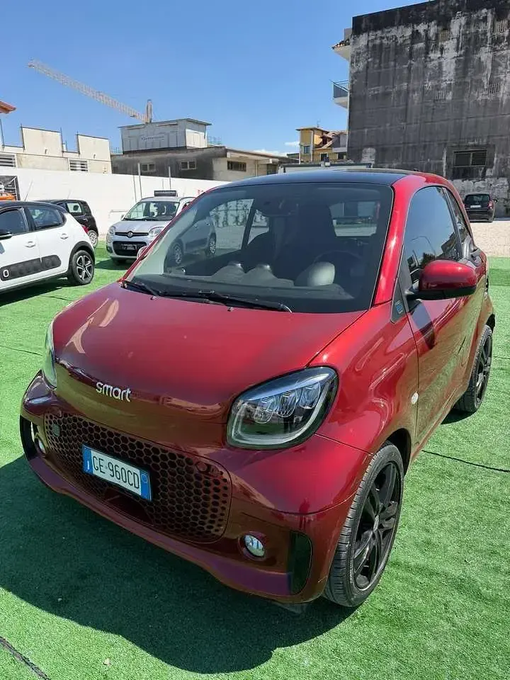 Usata Smart ForTwo Coupé Pulse 41 kW (56 CV) 2021 Rosso Utilitaria
