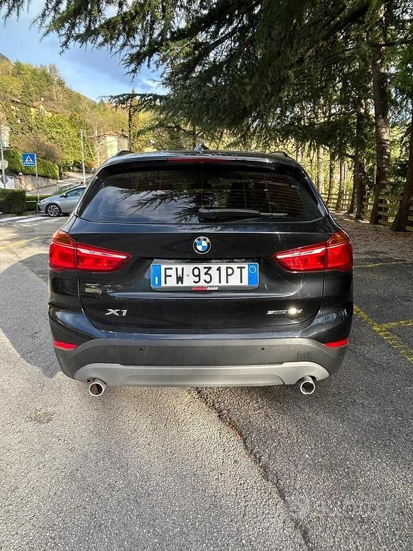 Usata BMW X1 150 CV (110 kW) 2019 Nero SUV