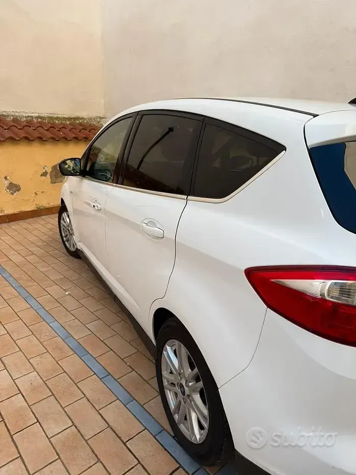 Usata Ford C-MAX 115 CV (84 kW) 2011 Bianco Monovolume