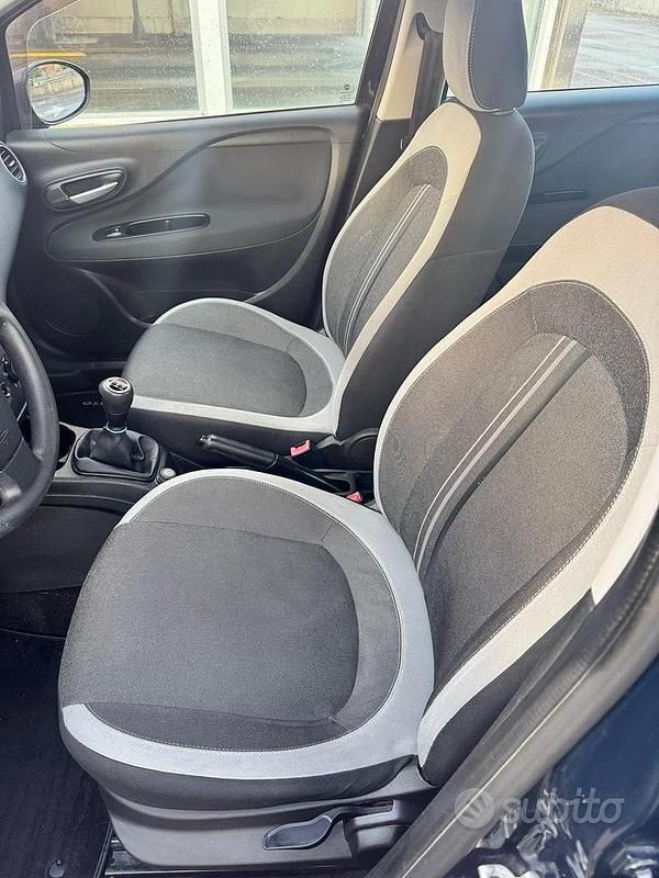 Usata Fiat Punto 2013 Blu Utilitaria