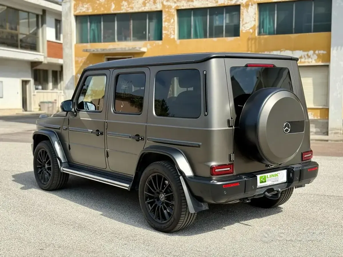 Usata Mercedes G400 Premium Plus 330 CV (242 kW) 2021 Grigio SUV