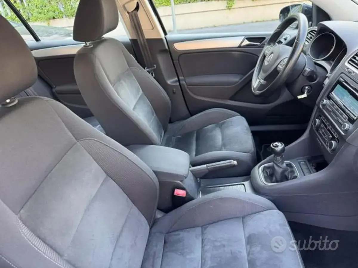 Usata VW Golf VI 122 CV (89 kW) 2011 Nero Utilitaria