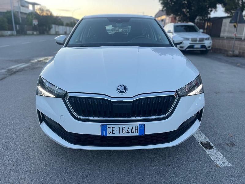 Usata Skoda Scala Monte Carlo 90 CV (66 kW) 2021 Bianco Utilitaria