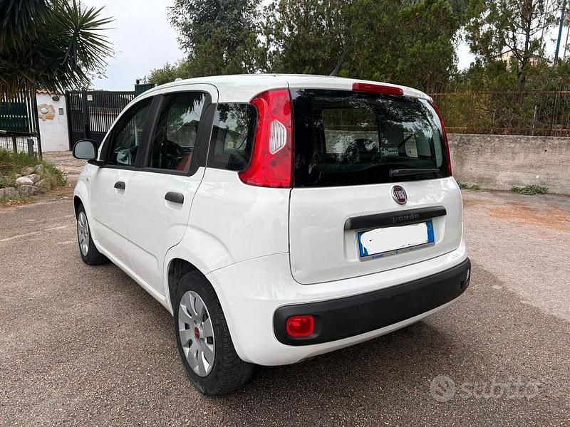 Usata Fiat Panda Lounge 69 CV (50 kW) 2016 Bianco Berlina