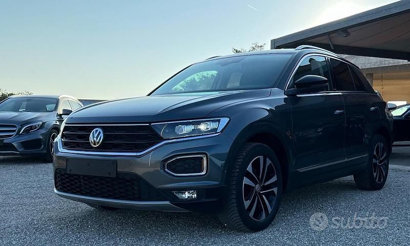 Usata VW T-Roc IQ Drive 116 CV (85 kW) 2019 Grigio(met.) SUV