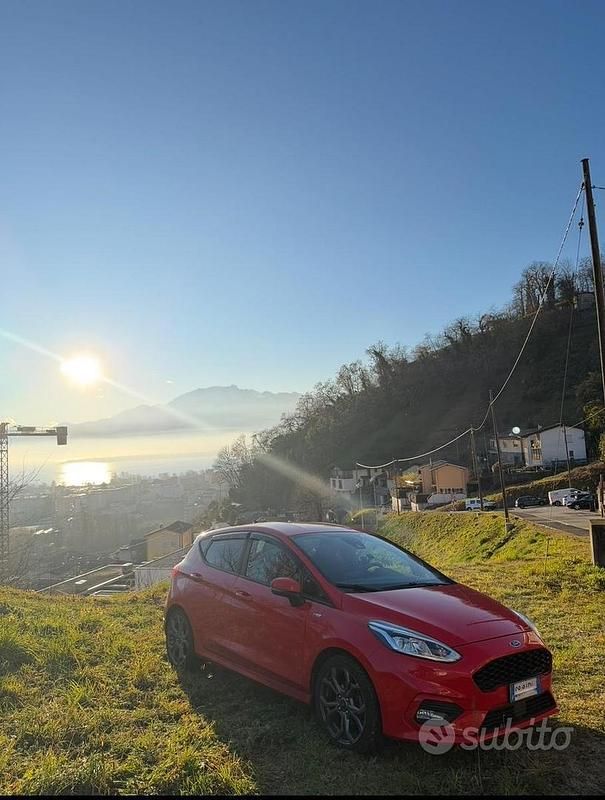 Usata Ford Fiesta ST-Line 100 CV (73 kW) 2020 Rosso Utilitaria