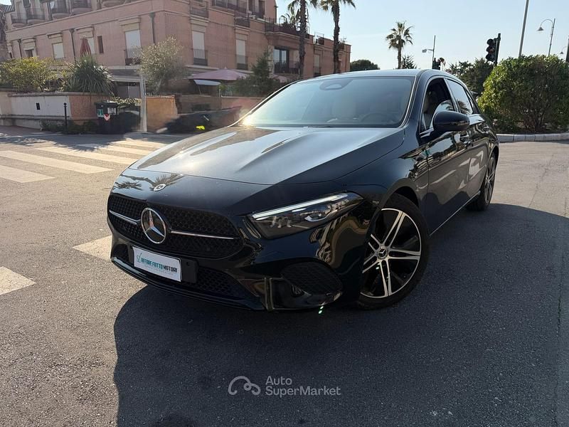 Usata Mercedes A180 136 CV (100 kW) 2025 Nero Berlina