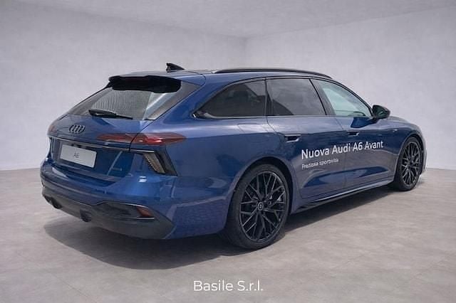 Nuova Audi A6 Edition .1 204 CV (150 kW) 2025 Blu ascari metallizzato Station wagon