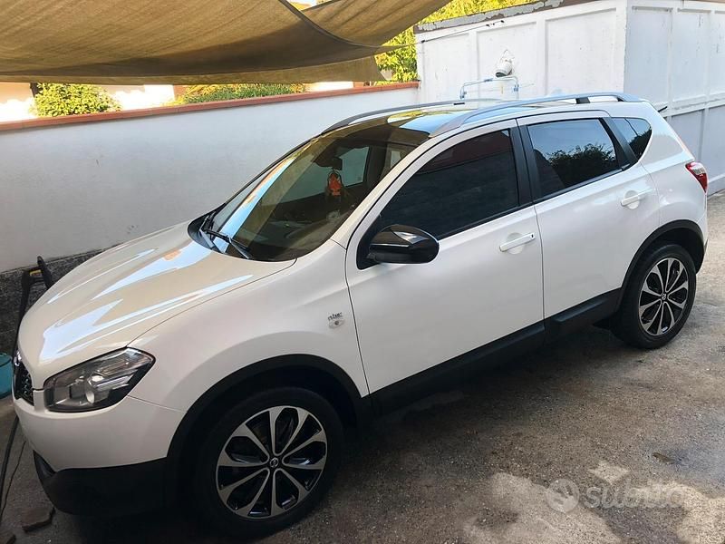 Usata Nissan Qashqai N-TEC 131 CV (96 kW) 2012 Bianco SUV
