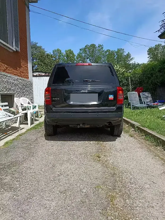 Usata Jeep Patriot 163 CV (119 kW) 2011 Nero SUV