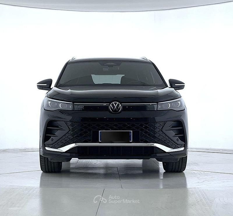 Usata VW Tiguan R-line Plus 150 CV (110 kW) 2025 Nero SUV