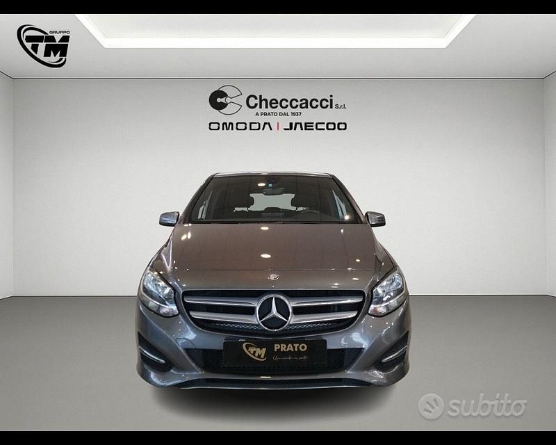 Usata Mercedes 180 2015 Grigio Berlina