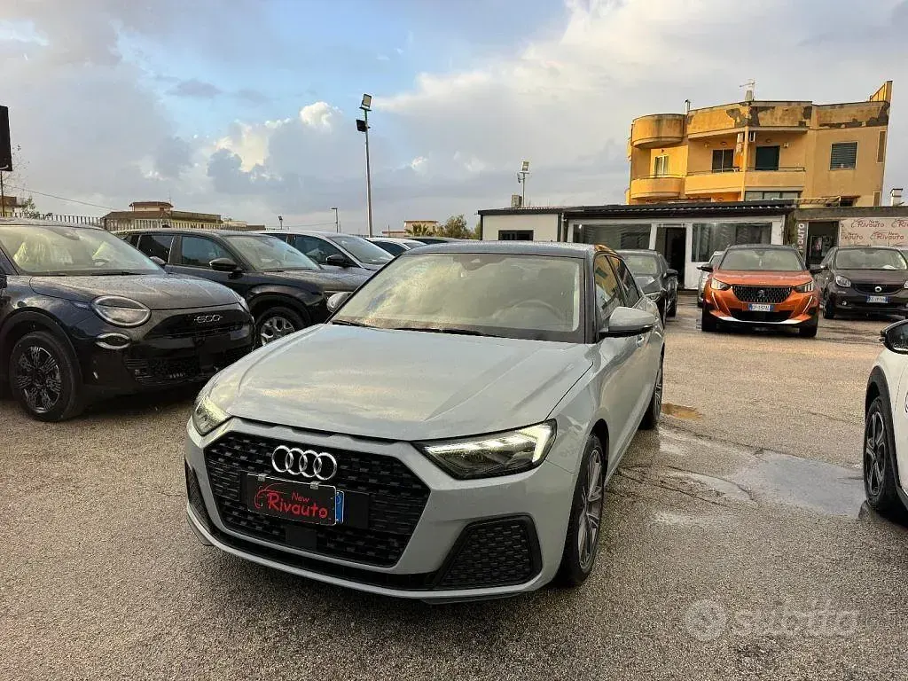 Usata Audi A1 Admired 110 CV (80 kW) 2023 Grigio SUV