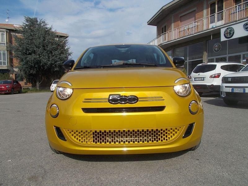Nuova Fiat 500 Icon 65 CV (47 kW) 2026 Other Utilitaria