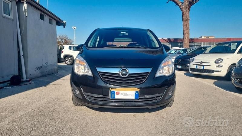 Usata Opel Meriva Cosmo 95 CV (69 kW) 2012 Nero Monovolume