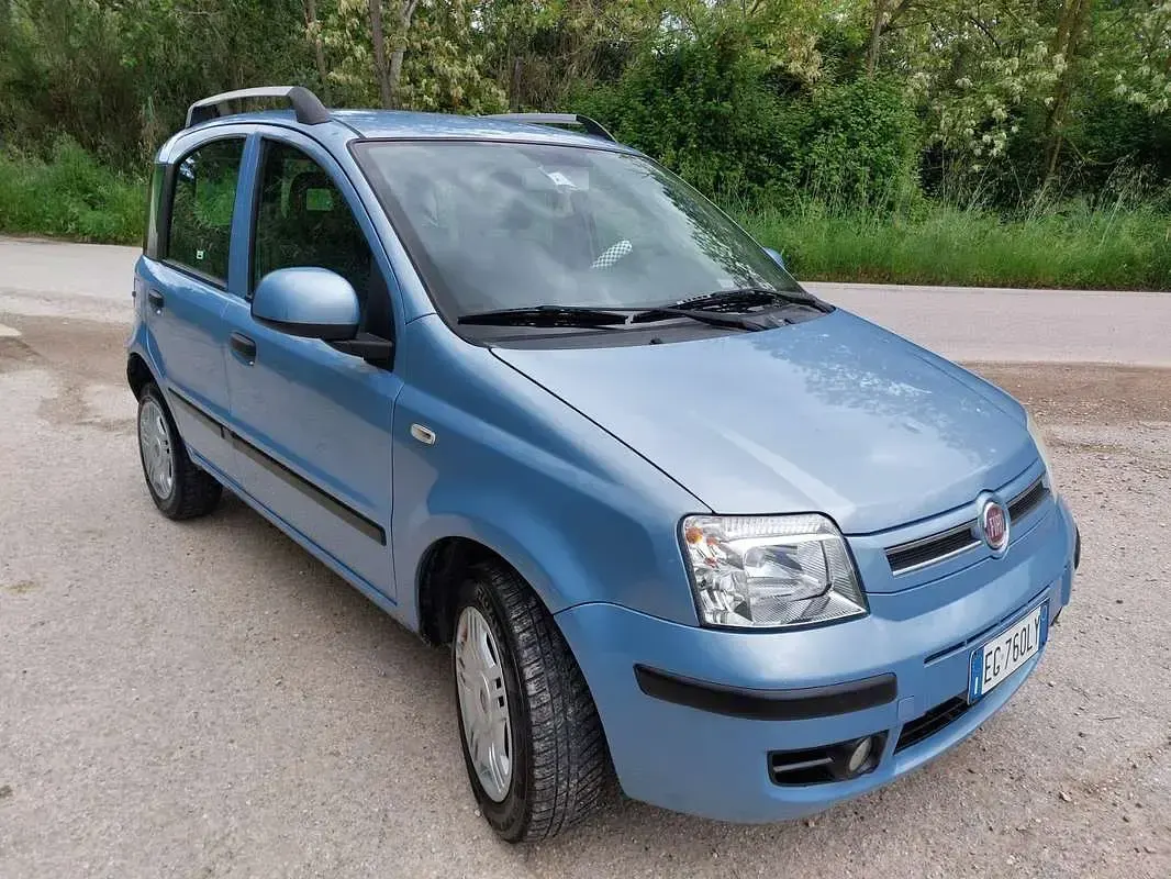 Usata Fiat Panda Dynamic 77 CV (56 kW) 2011 Blu/azzurro Utilitaria