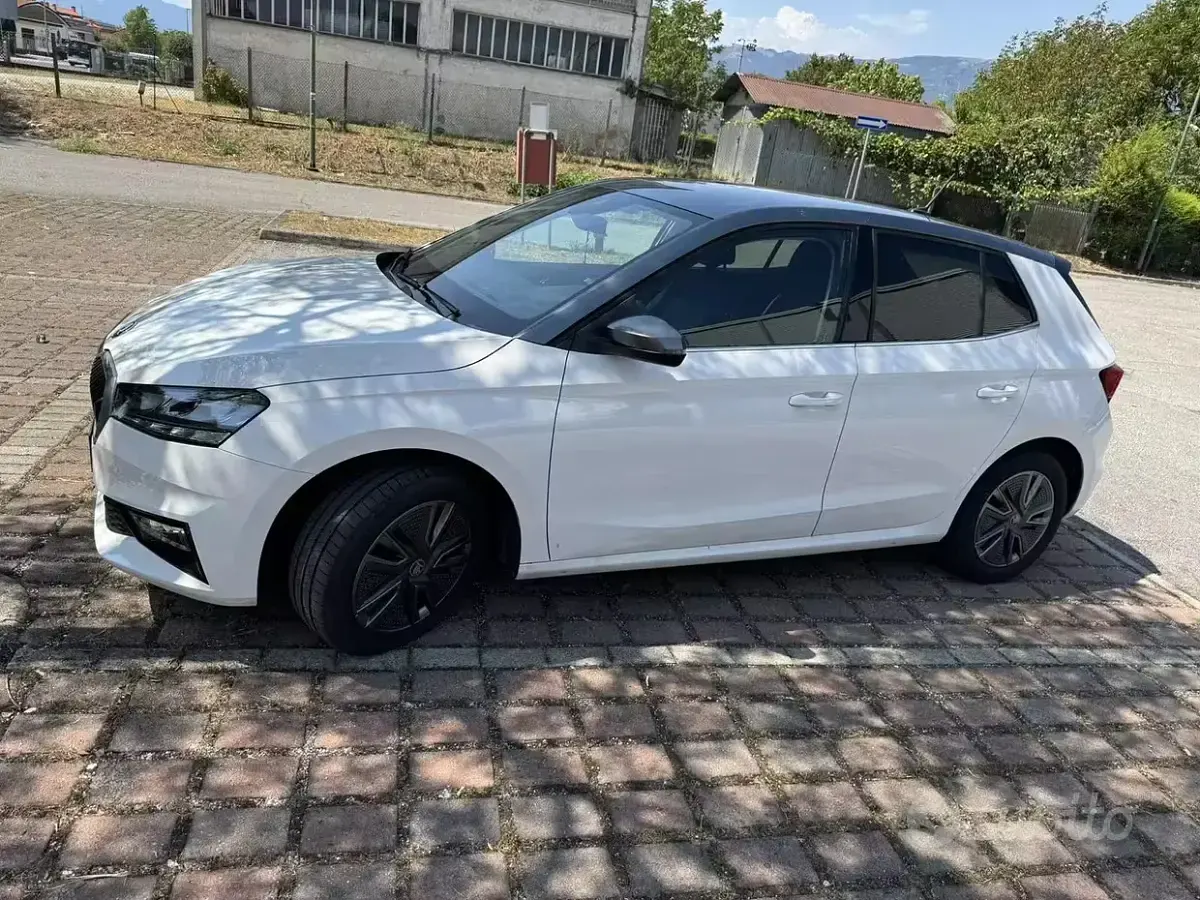 Usata Skoda Fabia 80 CV (58 kW) 2025 Bianco Utilitaria