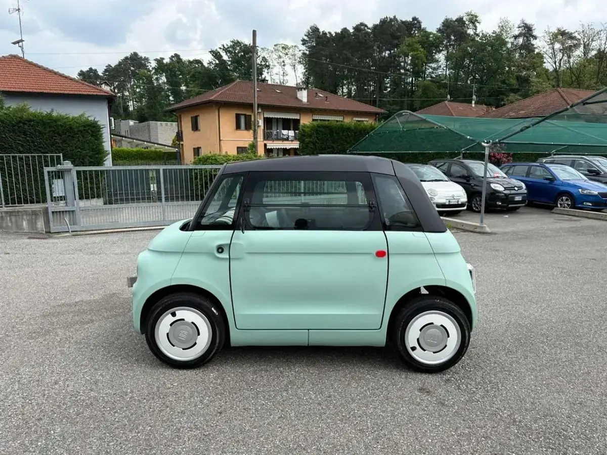 Novo Fiat Topolino 5 kW (8 HP) 2025 Cinzento Citadino