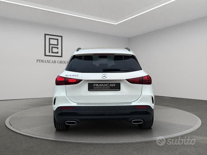 Usata Mercedes GLA200 AMG Line Premium 163 CV (119 kW) 2023 Bianco SUV