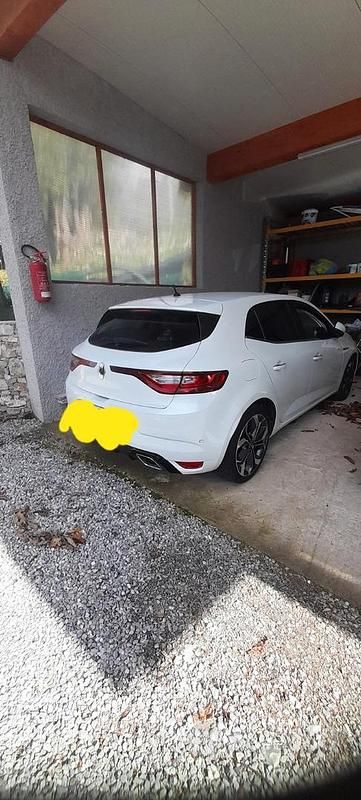 Usata 2016 Renault Mégane III Due volumi | 12.500 € (Buon prezzo) - Immagine 1/1