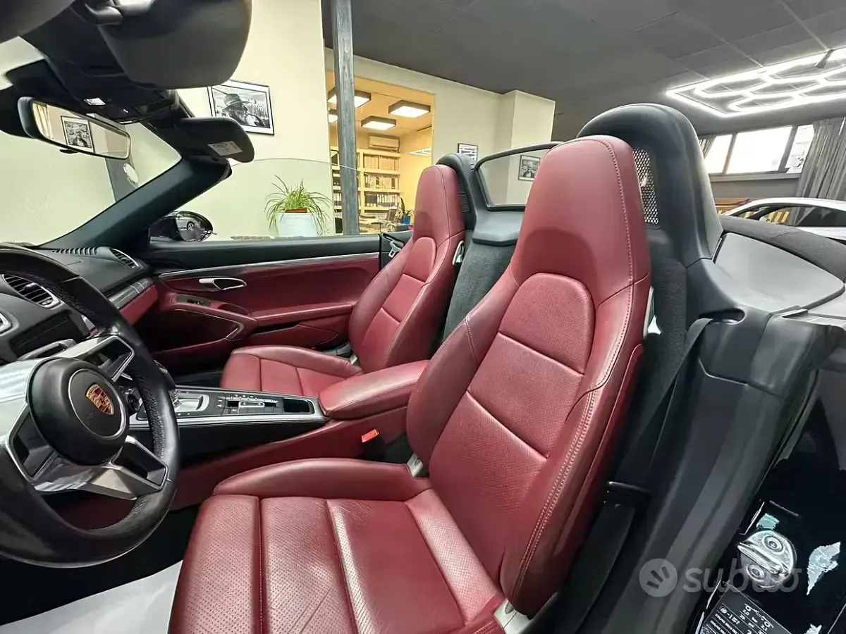 Usata Porsche 718 299 CV (219 kW) 2018 Nero Cabrio