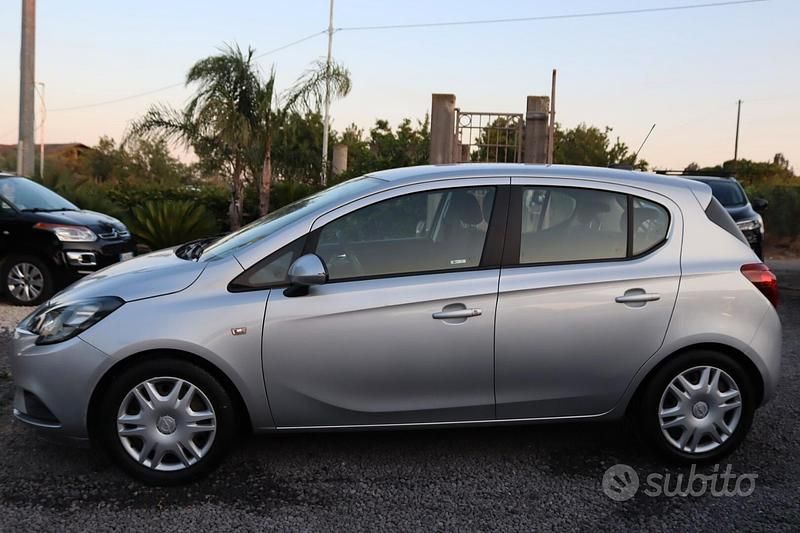 Usata Opel Corsa Innovation 69 CV (50 kW) 2017 Grigio Utilitaria