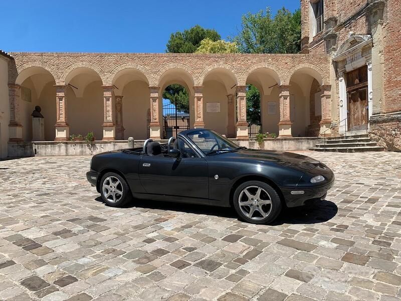 Nero Usata 1990 Mazda MX5 Cabrio | 15.000 € - Immagine 1/4