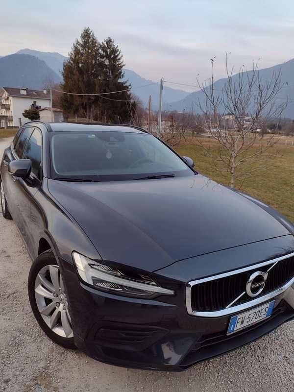 Usata Volvo V60 Business Edition 150 CV (110 kW) 2019 Station wagon