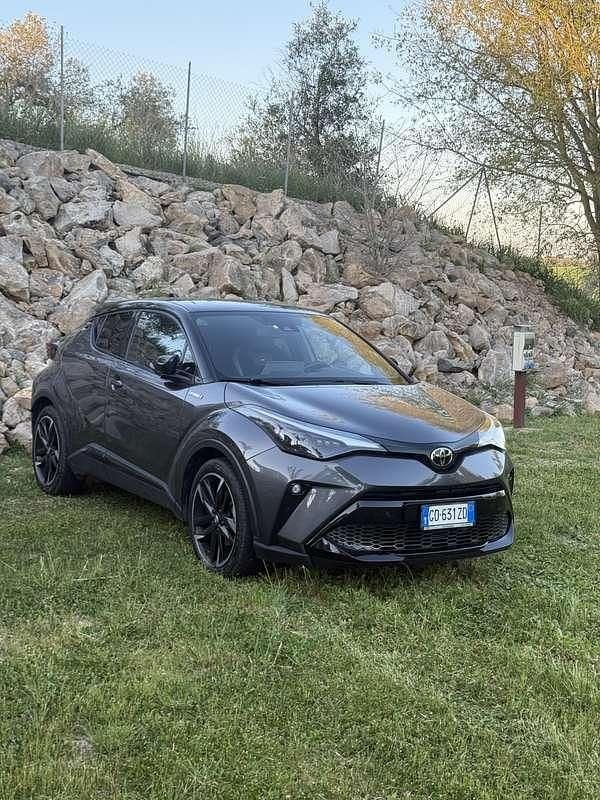 Usata 2021 Toyota C-HR Sport SUV | 21.000 € (Buon prezzo) - Immagine 1/4